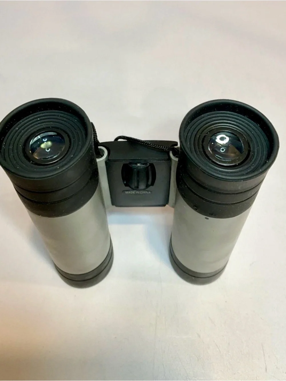 Dakota 10x25 Compact Binoculars w/ Case & Strap Works